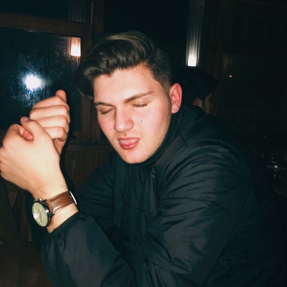 Meet your Posher, Luke - Picture 3 of 5